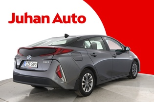 Toyota Prius Plug-in vaihtoauto