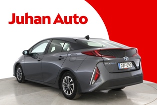 Toyota Prius Plug-in vaihtoauto