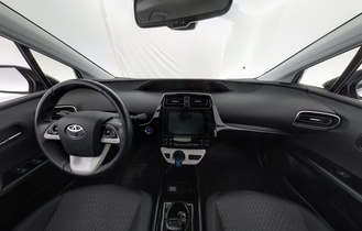 Toyota Prius Plug-in vaihtoauto