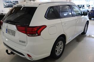 Mitsubishi Outlander vaihtoauto