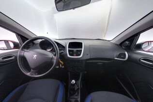 Peugeot 206 + vaihtoauto