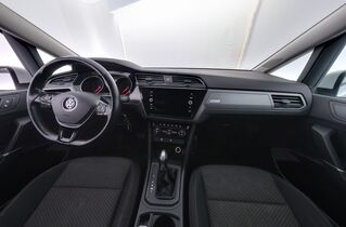 Volkswagen Touran vaihtoauto