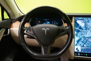 Tesla Model S vaihtoauto