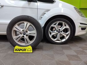 Ford S-MAX vaihtoauto