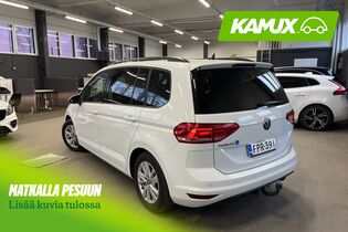 Volkswagen Touran vaihtoauto