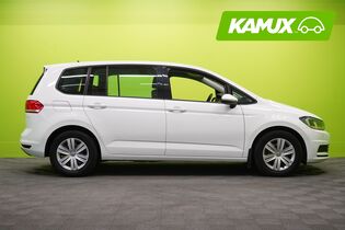 Volkswagen Touran vaihtoauto