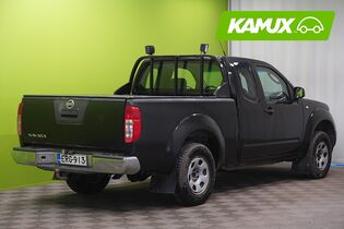 Nissan Navara vaihtoauto