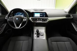 BMW 320 vaihtoauto