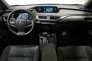 Lexus UX vaihtoauto