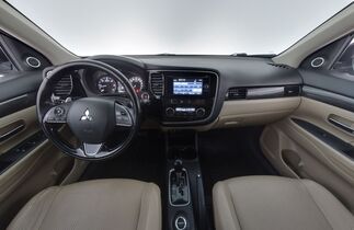 Mitsubishi Outlander vaihtoauto