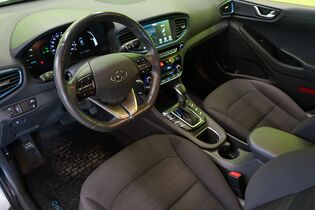 Hyundai IONIQ hybrid vaihtoauto