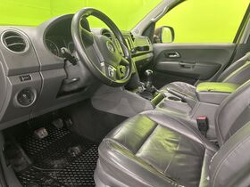 Volkswagen Amarok vaihtoauto