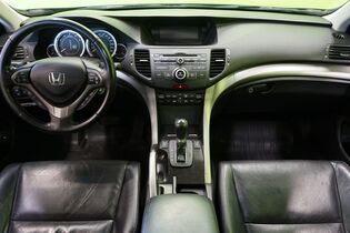 Honda Accord vaihtoauto