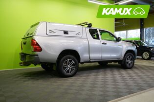 Toyota Hilux vaihtoauto