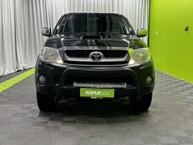 Toyota Hilux vaihtoauto