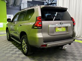 Toyota Land Cruiser vaihtoauto