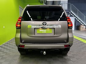 Toyota Land Cruiser vaihtoauto