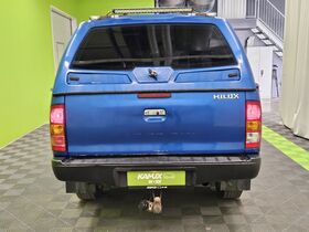 Toyota Hilux vaihtoauto