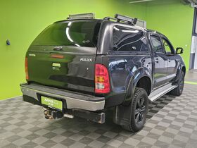 Toyota Hilux vaihtoauto