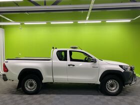 Toyota Hilux vaihtoauto