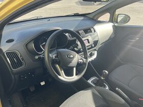 Kia Rio vaihtoauto