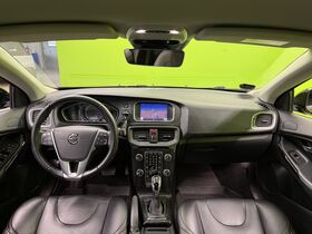Volvo V40 Cross Country vaihtoauto