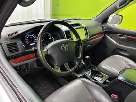 Toyota Land Cruiser vaihtoauto