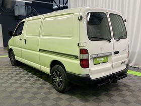 Toyota Hiace vaihtoauto
