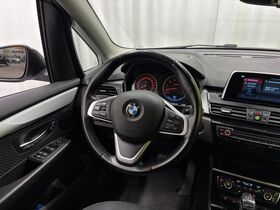 BMW 225 vaihtoauto
