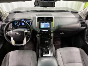 Toyota Land Cruiser vaihtoauto