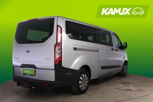 Ford Tourneo Custom vaihtoauto