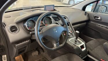 Peugeot 5008 vaihtoauto