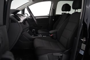 Volkswagen Touran vaihtoauto