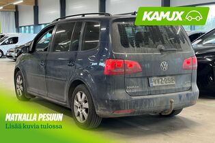 Volkswagen Touran vaihtoauto