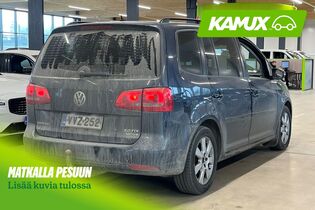 Volkswagen Touran vaihtoauto