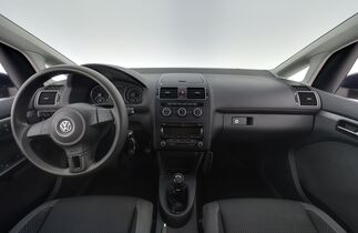 Volkswagen Touran vaihtoauto