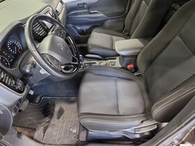 Mitsubishi Outlander vaihtoauto