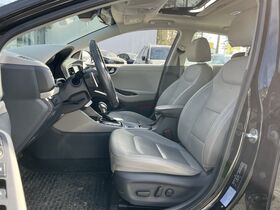 Hyundai IONIQ plug-in vaihtoauto