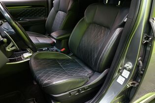 Mitsubishi Outlander PHEV vaihtoauto