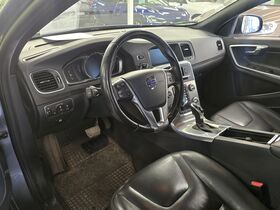 Volvo V60 Cross Country vaihtoauto