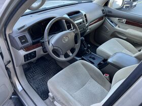 Toyota Land Cruiser vaihtoauto
