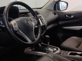 Nissan Navara vaihtoauto