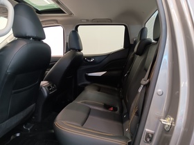 Nissan Navara vaihtoauto