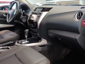 Nissan Navara vaihtoauto