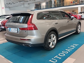 Volvo V60 Cross Country vaihtoauto