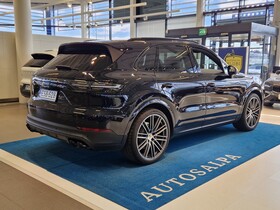 Porsche Cayenne vaihtoauto