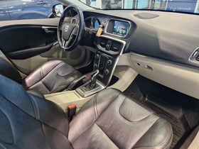 Volvo V40 Cross Country vaihtoauto