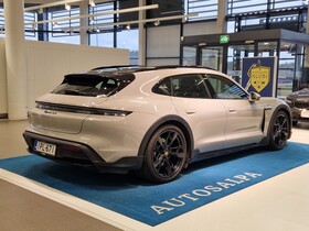 Porsche Taycan vaihtoauto