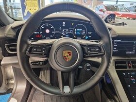 Porsche Taycan vaihtoauto