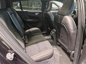 Volvo EC40 vaihtoauto